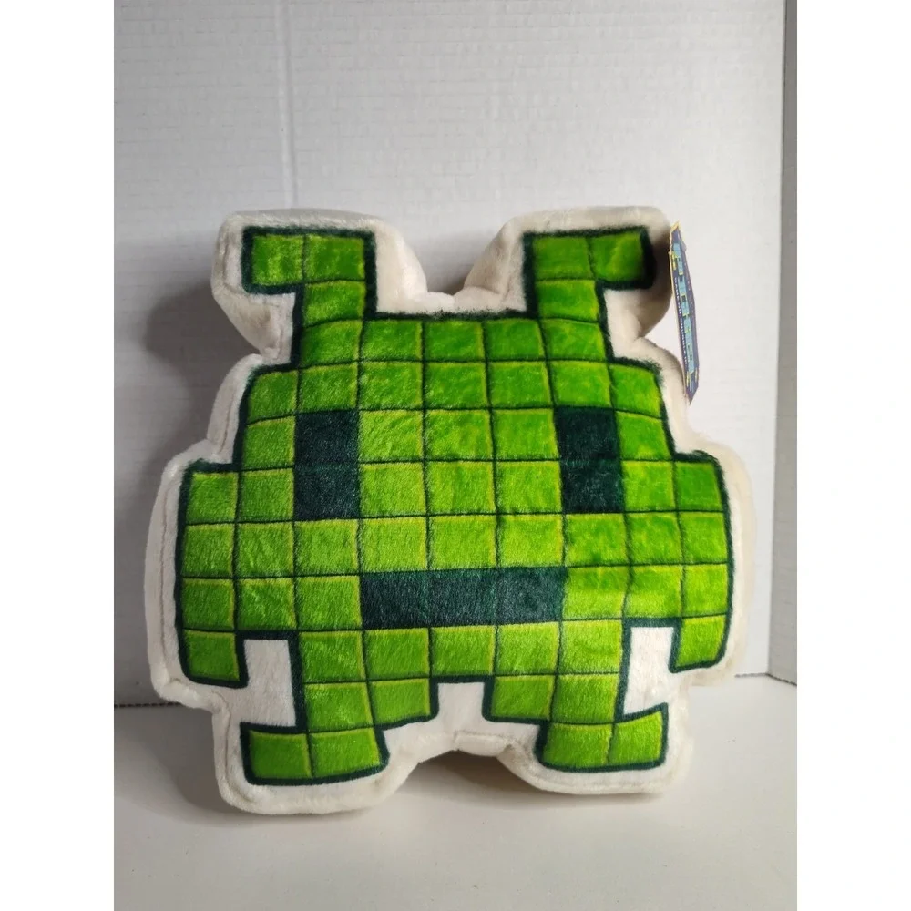 ☆FAO Schwarz Retro Pixel Alien Toy Plush NEW☆